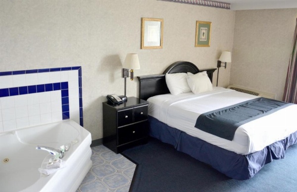 Travelodge by Wyndham Milwaukee image 22